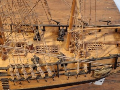 LOT 138 (32183) Est R2000 to R4000 – A 20th Century Large Scale Model Reproduction of an 18th Century British Merchant Ship, HMS Bounty (1787) - Image 3