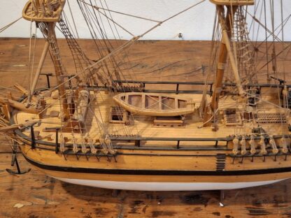 LOT 138 (32183) Est R2000 to R4000 – A 20th Century Large Scale Model Reproduction of an 18th Century British Merchant Ship, HMS Bounty (1787) - Image 5