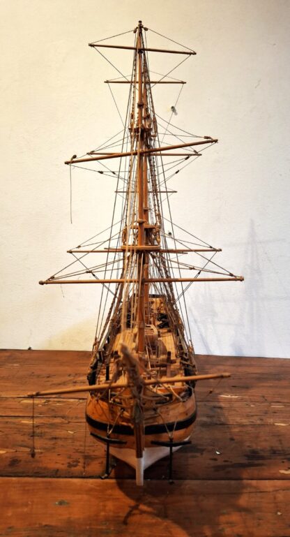 LOT 138 (32183) Est R2000 to R4000 – A 20th Century Large Scale Model Reproduction of an 18th Century British Merchant Ship, HMS Bounty (1787) - Image 7