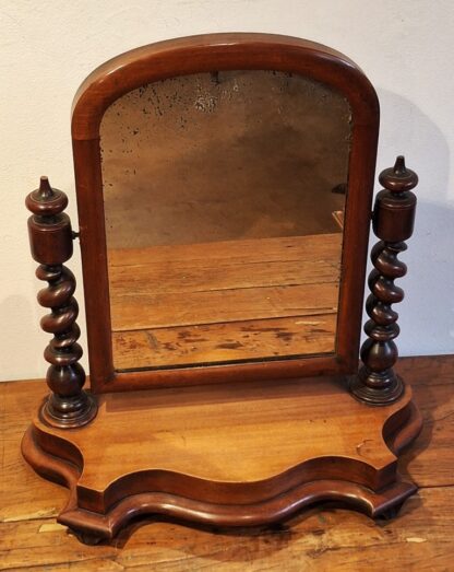 LOT 145 (32145) Est R500 to R1500 – A Late Victorian Mahogany and Veneer Ladies Dressing Table/Toilet Mirror - Image 2