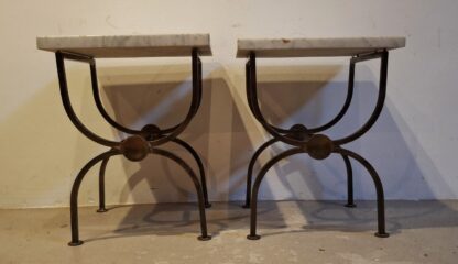 LOT 156 (10000) Est R1000 to R3000 – A Pair of Mid 20th Century Italian Marble and Brass Modernist Side Tables - Image 2