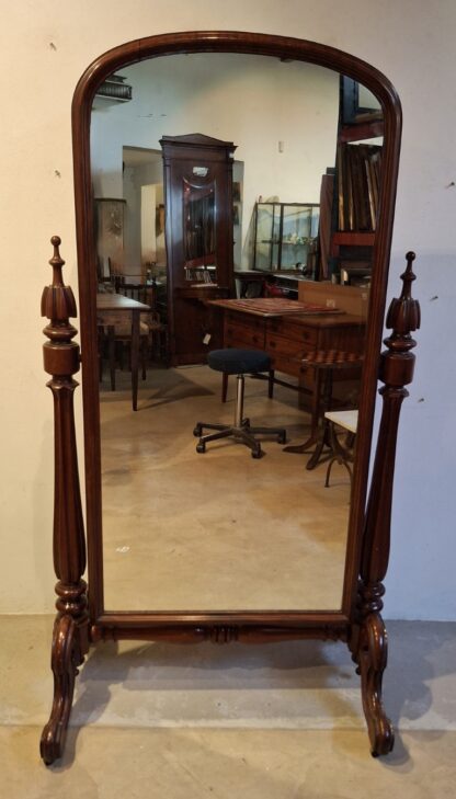 LOT 147 (32390) Est R5000 to R15000 – A Late Victorian Mahogany Dressing Mirror on Stand