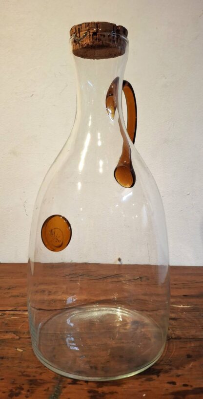 LOT 115 (32390) Est R500 to R1500 – A Continental Clear Glass Water Jug with Cork Stopper