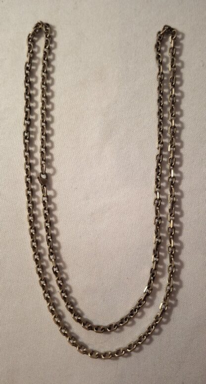 LOT 180 (28744) Est R300 to R600 – A Silver Curb-link Neck chain