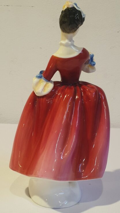 LOT 86 (31863151 / 13) Est R500 to R1500 – A Royal Doulton porcelain Pretty Ladies Series Figurine, Masquerade (Red colourway) - Image 2