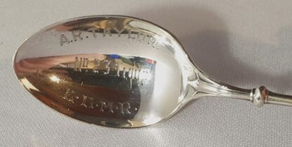 LOT 28 (321071) Est R150 to R300 – A Rare Edward VII Silver Anglo-Natal  period Shooting Trophy Presentation teaspoon of militaria interest - Image 4