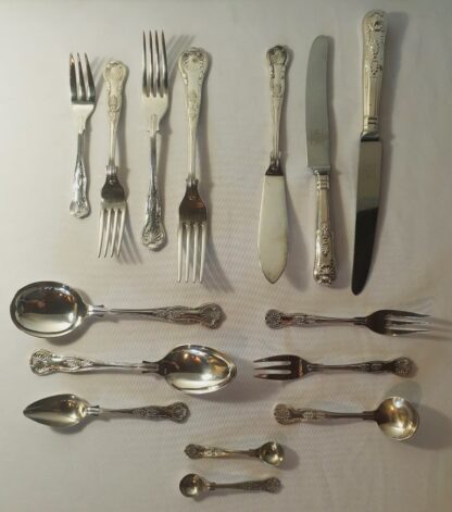 LOT 43 (32145) Est R1000 to R3000 – A Vintage Assembled Setting for 10 English Silverplated King’s pattern Table Flatware Set (113pcs)