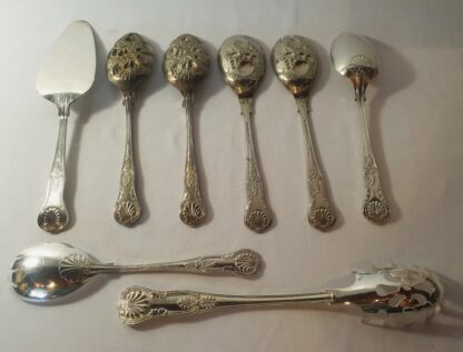 LOT 43 (32145) Est R1000 to R3000 – A Vintage Assembled Setting for 10 English Silverplated King’s pattern Table Flatware Set (113pcs) - Image 4